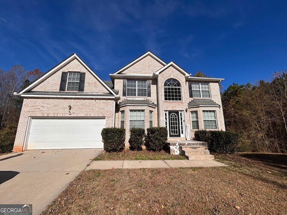 336 Riverview Ct in Fairburn, GA - Building Photo