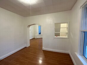 215 Fremont St S in Lake Benton, MN - Building Photo - Building Photo