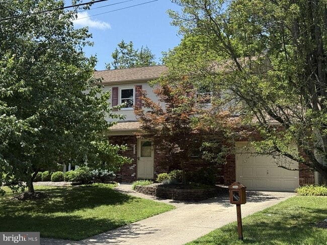 property at 444 Suffolk Dr