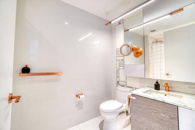 138 Willoughby St in Brooklyn, NY - Building Photo - Building Photo