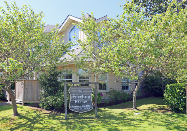 Sterling Mews in Victoria, BC - Building Photo - Building Photo