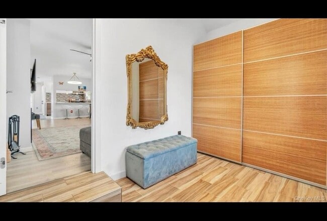 143 Hallock St in Riverhead, NY - Building Photo - Building Photo