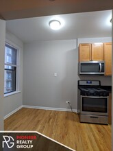 4220 N Sheridan Rd, Unit 309 in Chicago, IL - Building Photo - Building Photo
