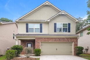 611 Sweet Ashley Way in Loganville, GA - Building Photo