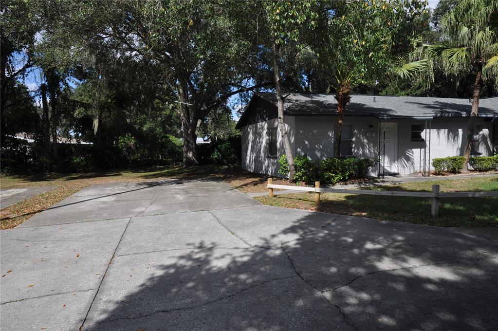 5124 S Dossey Rd in Lakeland, FL - Building Photo
