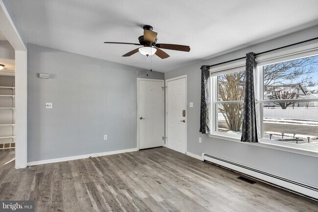 511 Madison Ave in Burlington, NJ - Building Photo - Building Photo