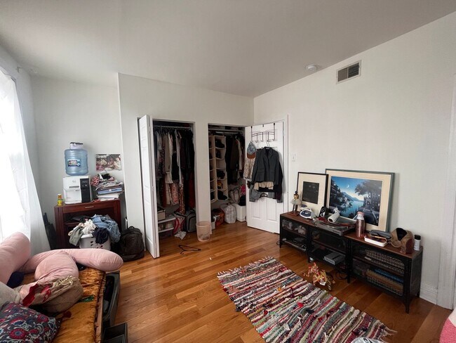 2945 W Girard Ave in Philadelphia, PA - Building Photo - Building Photo