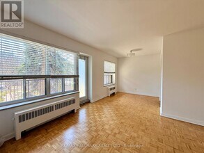 30 Upper Canada Dr in Toronto, ON - Building Photo - Building Photo