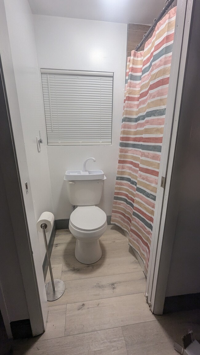 17121 NW 10th Ct, Unit AliaSpot Casita