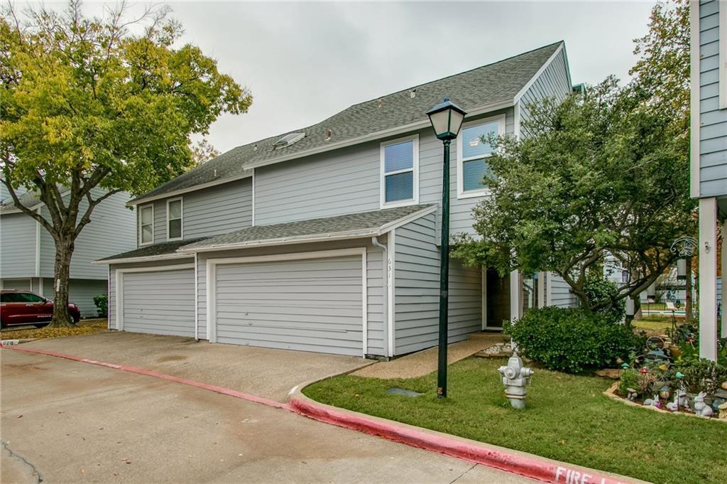 631 Cimarron Trl, Unit 631 in Irving, TX - Building Photo