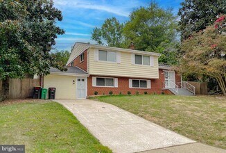 7203 Westchester Dr in Temple Hills, MD - Building Photo - Building Photo