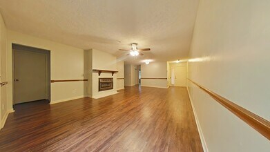 3355 Galleria Dr in Fayetteville, NC - Building Photo - Building Photo