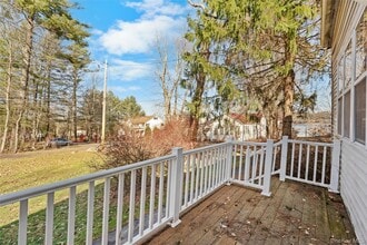 443 Sackett Lake Rd in Monticello, NY - Building Photo - Building Photo