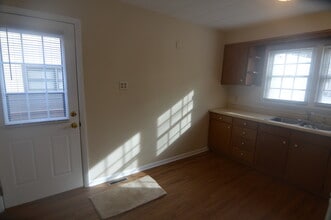 28601 N Washington Ave in Wauconda, IL - Building Photo - Building Photo