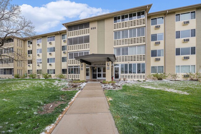 property at 655 S Alton Way
