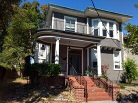 121 N St Patrick St in New Orleans, LA - Building Photo