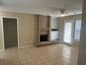 9721 Copper Creek Dr in Austin, TX - Building Photo - Building Photo