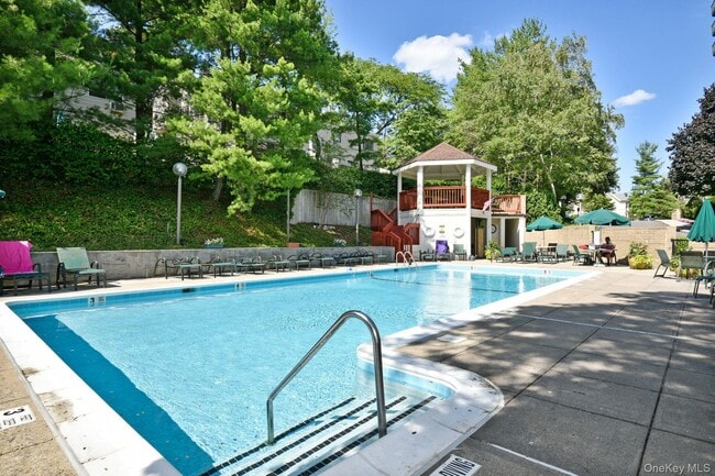 property at 25 Rockledge Ave