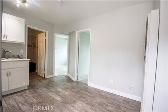 11045 Slater Ave-Unit -B in Fountain Valley, CA - Building Photo - Building Photo