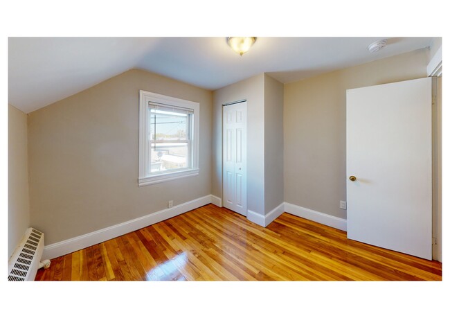281 Lamartine St, Unit 1 in Boston, MA - Foto de edificio - Building Photo