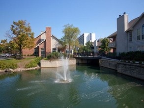 Martin's Point Apartment Homes in Lombard, IL - Building Photo - Building Photo