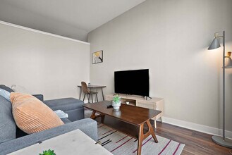 1410 Nicollet Ave in Minneapolis, MN - Building Photo - Building Photo