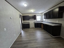 333 Oriole Ln in Madison, WI - Building Photo