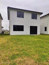 5836 Agostino Way in Ave Maria, FL - Foto de edificio - Building Photo