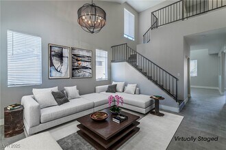 675 Pacific Cascades Dr in Henderson, NV - Building Photo - Building Photo