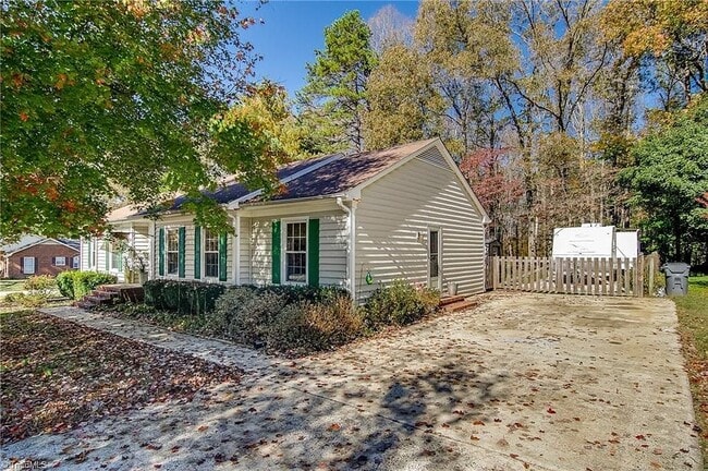 4501 Indian Wells Dr in Greensboro, NC - Building Photo - Building Photo