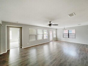 2107 Outpost Dr in Cedar Park, TX - Building Photo - Building Photo