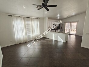 2289 W Enchantment Pl in Tucson, AZ - Building Photo - Building Photo