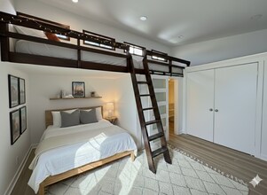 4400 Aspen St in Bryan, TX - Building Photo - Building Photo