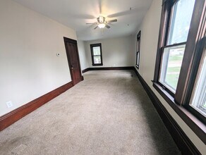 1012 Bethel St in University Park, IA - Building Photo - Building Photo