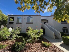 700 Carnegie St in Henderson, NV - Building Photo