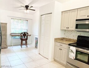 2037 W Crown Pointe Blvd in Naples, FL - Building Photo - Building Photo
