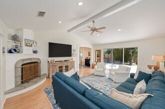 4522 Parkwood Ln E in Niceville, FL - Building Photo - Building Photo