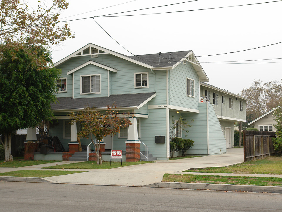 365 S Olive St in Orange, CA - Building Photo