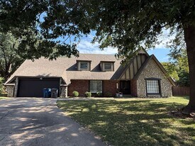 7031 E 70th St in Tulsa, OK - Building Photo