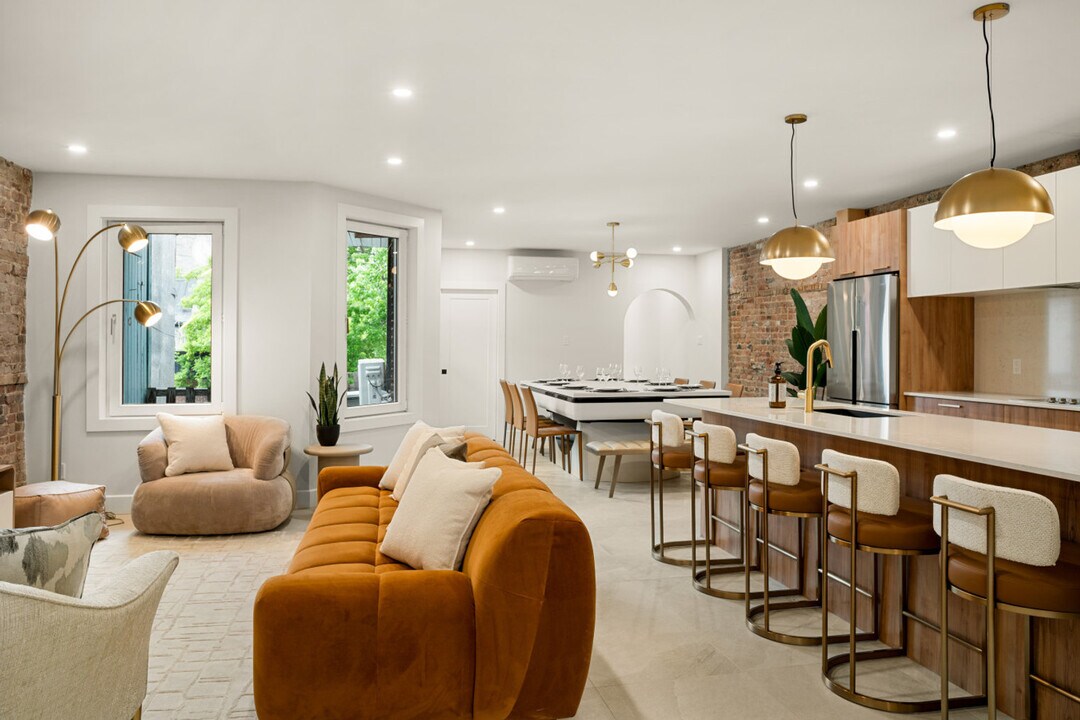4276 R. Saint-Denis in Montréal, QC - Building Photo