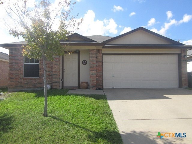 1213 Fox Creek Dr