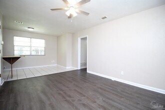 86 S Madison Dr in Pensacola, FL - Building Photo - Building Photo