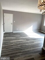 12 Halley Pl SE in Washington, DC - Building Photo