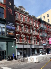 147-149 Grand St in New York, NY - Building Photo - Building Photo