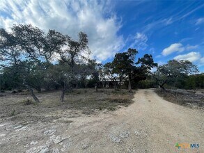 541 Buck Trail in Canyon Lake, TX - Building Photo - Building Photo