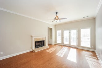 31 Village Park Dr in Newnan, GA - Building Photo - Building Photo