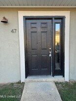 1625 Martin Bluff Rd in Gautier, MS - Building Photo