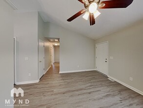 2912 Sylvester St in Raleigh, NC - Foto de edificio - Building Photo