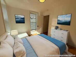 20 Chelsea St, Unit 1 in Boston, MA - Foto de edificio - Building Photo