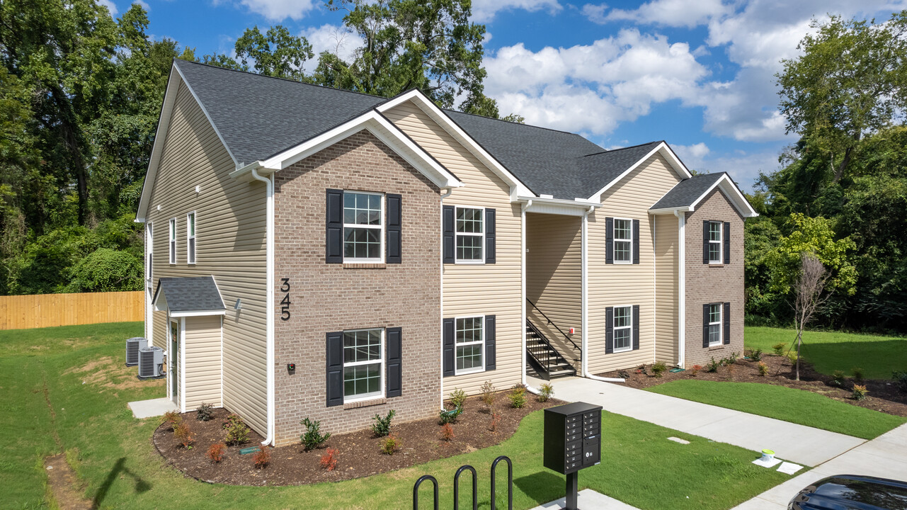 Adam Street Apartments in Fayetteville, NC - Building Photo